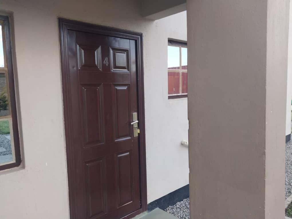 Emmrose Apartments Chingola Bagian luar foto