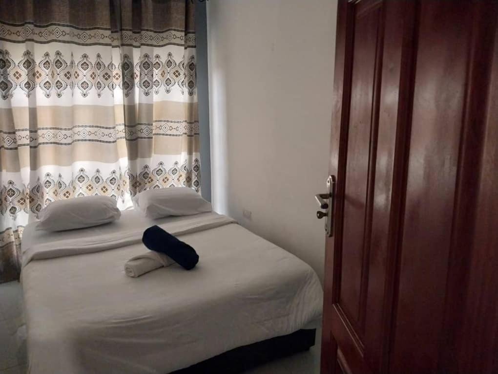 Emmrose Apartments Chingola Bagian luar foto