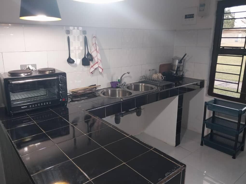 Emmrose Apartments Chingola Bagian luar foto